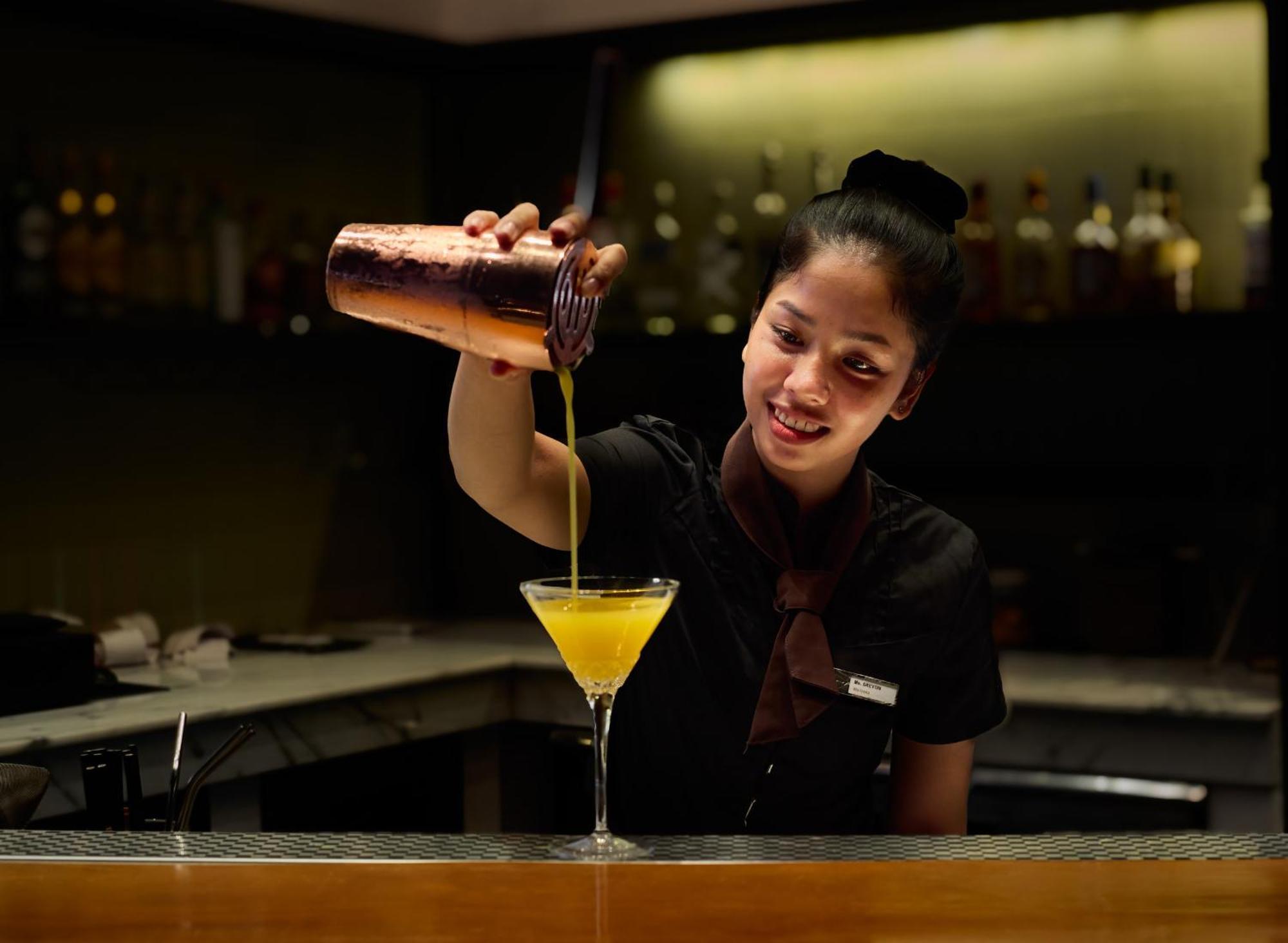 The Peninsula Phnom Penh Hotel Екстериор снимка